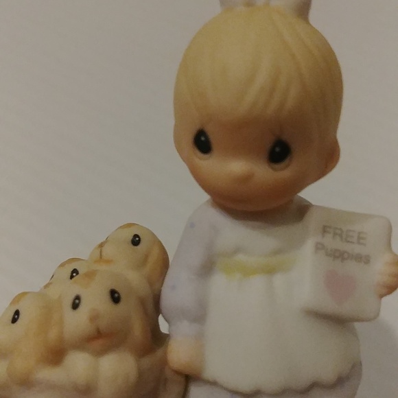 Precious Moments "Free Puppies" Trinket Box - Picture 5 of 5
